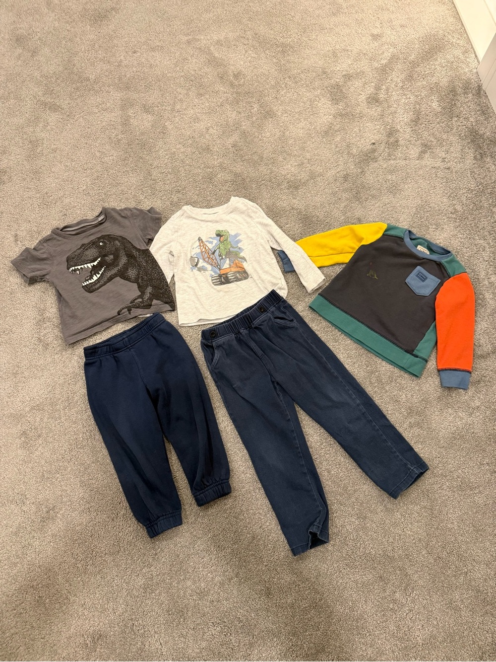 Mixed Brands Kids Dinosaur Outfit Set Size 2T